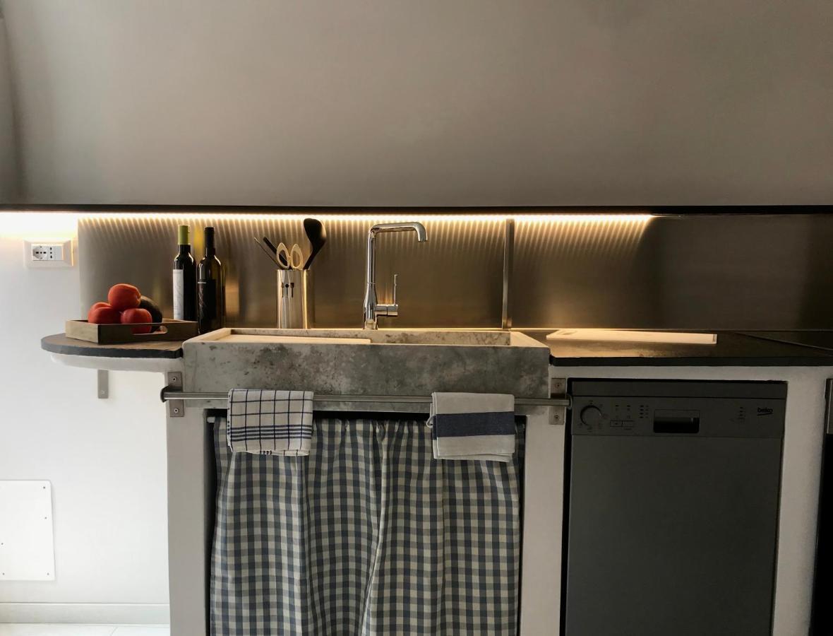 Uliveto Saglietto Agriturismo A Poggi Apartments 因佩里亚 外观 照片
