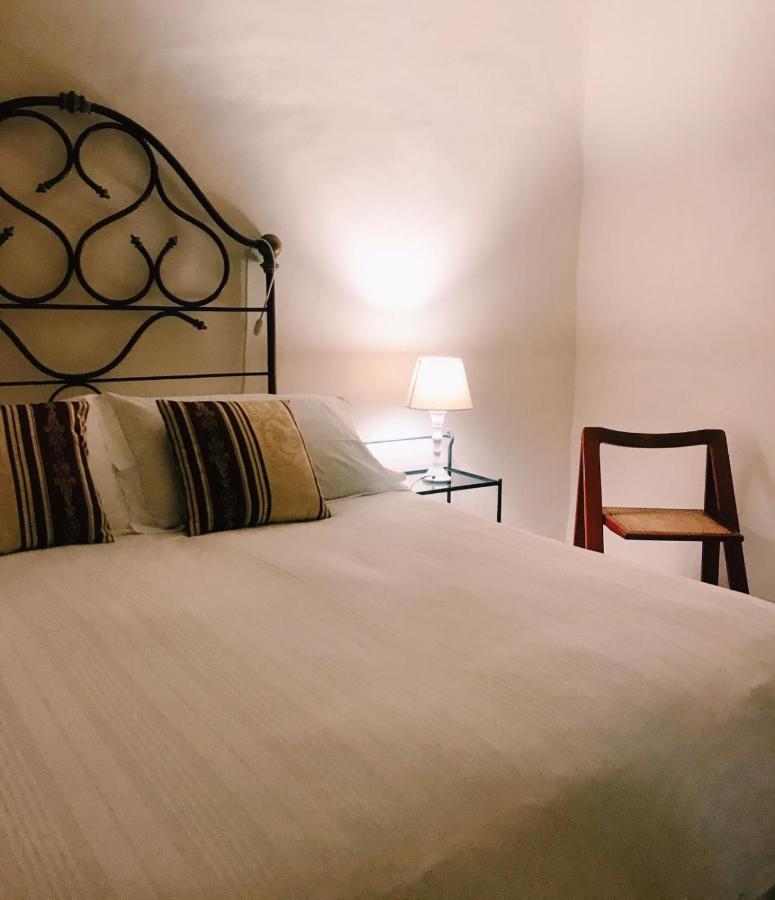 Uliveto Saglietto Agriturismo A Poggi Apartments 因佩里亚 外观 照片