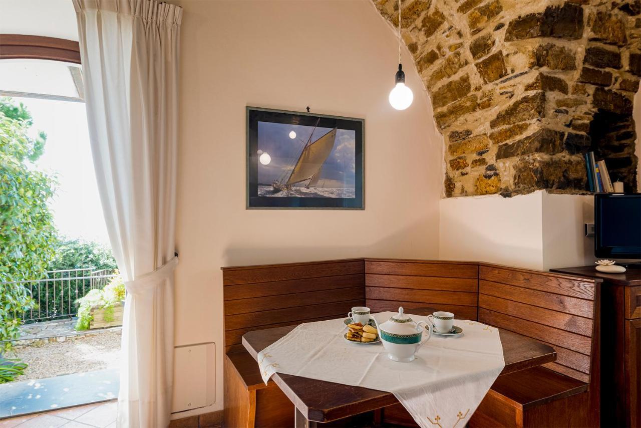 Uliveto Saglietto Agriturismo A Poggi Apartments 因佩里亚 外观 照片