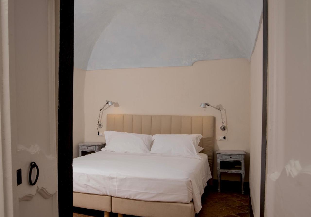 Uliveto Saglietto Agriturismo A Poggi Apartments 因佩里亚 外观 照片