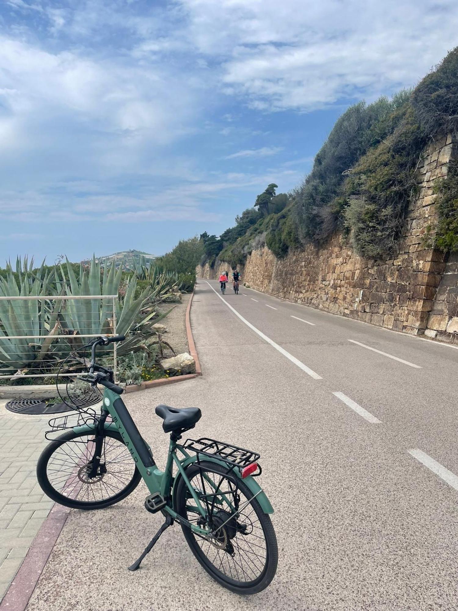 Uliveto Saglietto Agriturismo A Poggi Apartments 因佩里亚 外观 照片