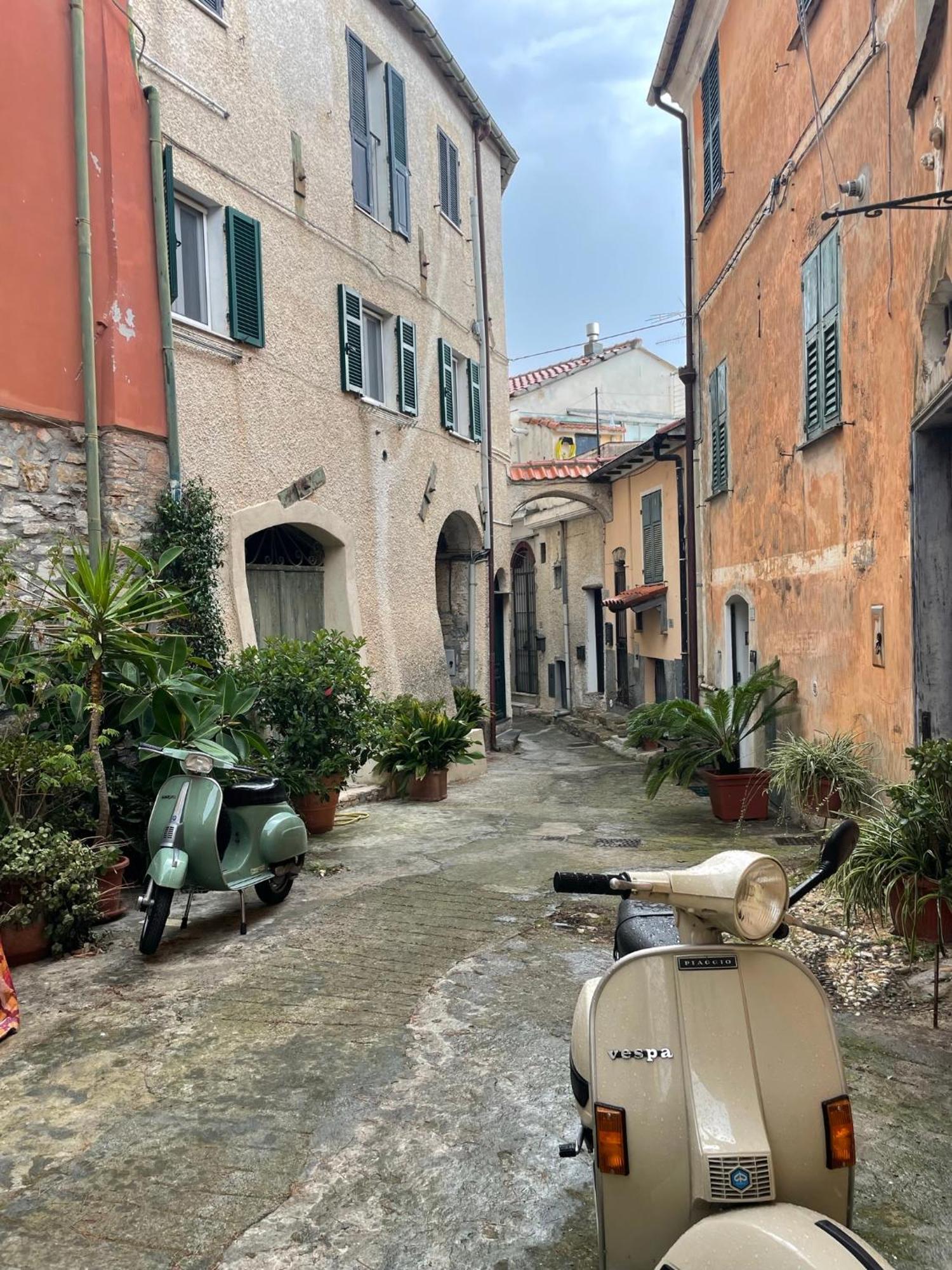 Uliveto Saglietto Agriturismo A Poggi Apartments 因佩里亚 外观 照片