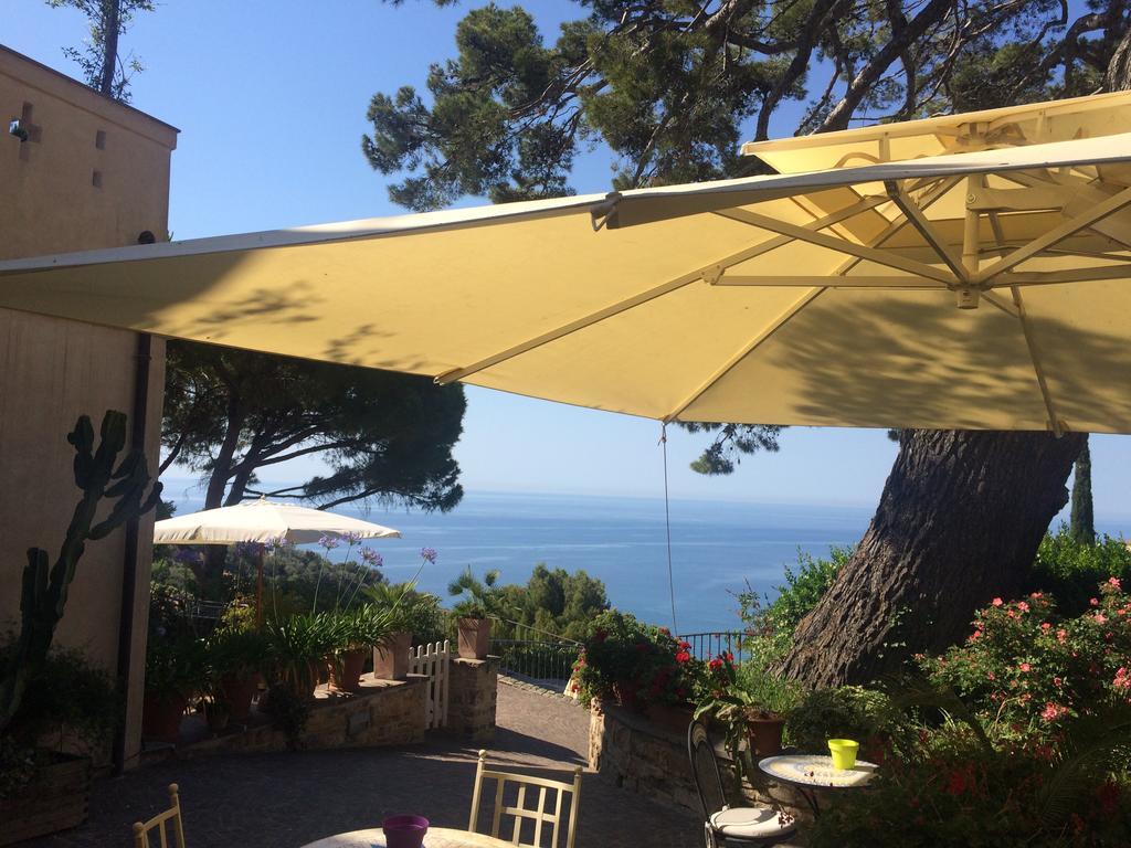 Uliveto Saglietto Agriturismo A Poggi Apartments 因佩里亚 外观 照片