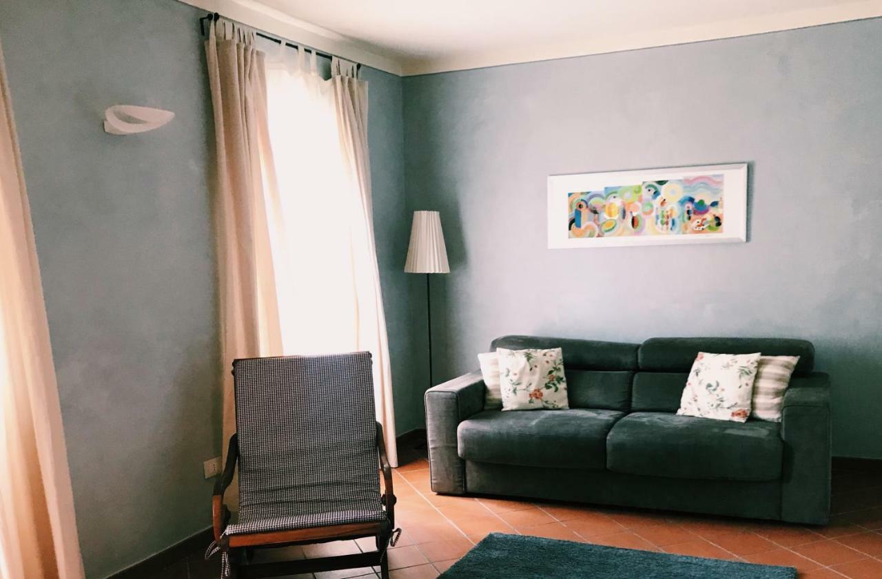 Uliveto Saglietto Agriturismo A Poggi Apartments 因佩里亚 外观 照片